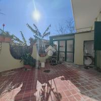 3 LOCALI A POZZUOLI