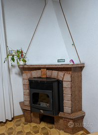 Caminetto in pietra