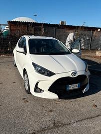 Yaris 1.0 5P business 