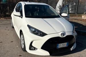 Yaris 1.0 5P business 