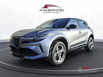 ALFA ROMEO Junior ibrida Edizione Milano Cortina