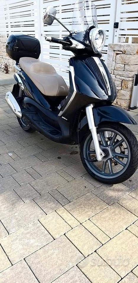 Piaggio Beverly 250 usata a Cassino per € 1.600