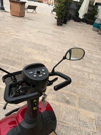 Scooter elettrico per anziani e disabili
