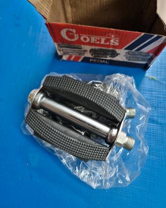 coppia pedali Piaggio