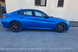 Gioiellino! Alfa Romeo Giulia Veloce Q4 280cv benz
