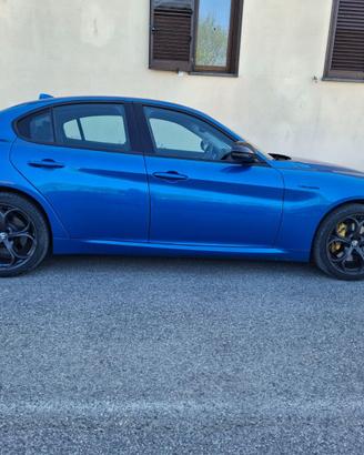 Gioiellino! Alfa Romeo Giulia Veloce Q4 280cv benz
