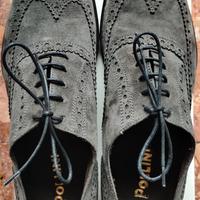 Scarpa allacciata grigia