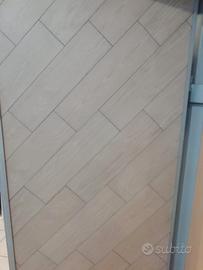 Gres porcellanato effetto legno