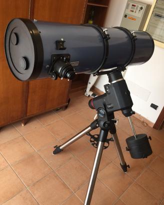 Telescopio Sky Watcher 254/1200 con montatura EQ6