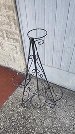 Porta piante in ferro battuto nero ad angolo