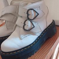 stivaletto bianco in pelle vegana Dr Martens