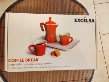 tazzine caffè con lattiera e vassoio 