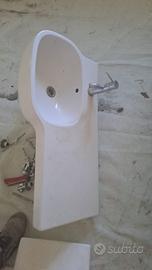 Vasca da bagno con indromassaggio e 2 lavandini