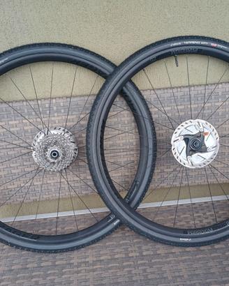 Ruote corsa/gravel Bontrager ParadigmComp25