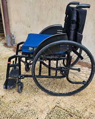 Carozzina  leggera Küschell Invacare