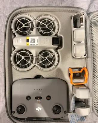 Drone DJI Neo + RC-N3 + Hub + 4 Batterie + Box