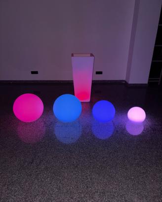 sfere luminose solari +vaso decorativo da giardino
