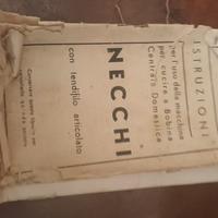 Macchina da cucire Necchi