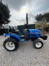 Trattore Iseki tm 3217 con attrezzatura
