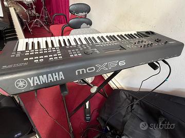 YAMAHA MOXF6