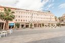 piazza-della-rinascita-ampio-ufficio