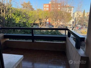 Vic. Piazza Garibaldi bicamere con cucina arredata