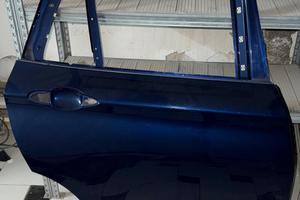 Portierea originale dx BMW X1 xDrive 18d (F48)