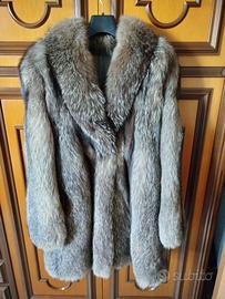 Pelliccia di volpe argentata