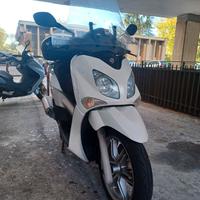 Yamaha XCity 250 Bianco