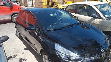 Renault clio 5 p totale black