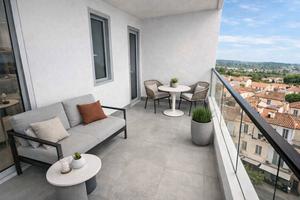 Trivano con terrazzi nuova costruzione