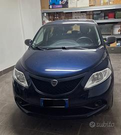 Lancia Ypsilon 1.2 bz/gpl 