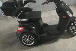 Scooter per anziani e disabili 