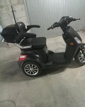 Scooter per anziani e disabili 