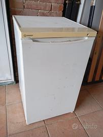 frigorifero basso con cella freezer funzionante 