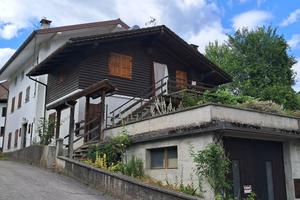 Casa di testa in frazione lenzone di ovaro