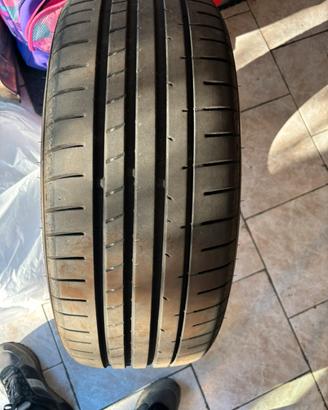 Gomme per auto misure 235/50/R/19