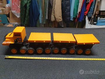 Motrice con 3 rimorchi Faun da sistemare 1980