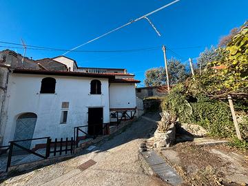 Casa indipendente in Liguria a 15 minuti dal mare