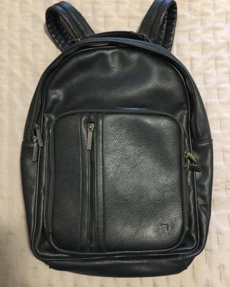 Zaino in ecopelle nero