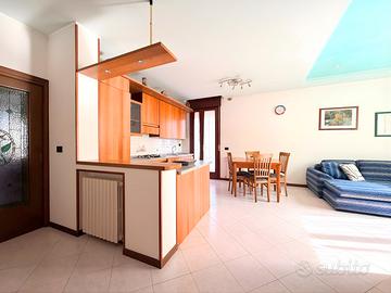 JESOLO - Appartamento 3 camere 2 bagni Piazza Mazz