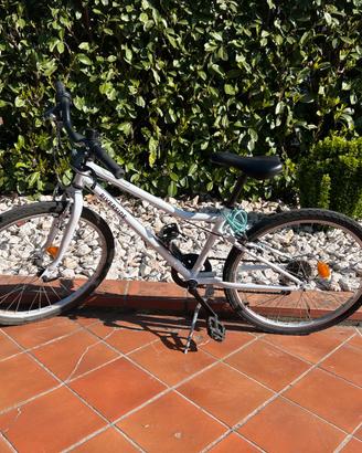 Bici 24" Riverside 500