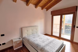Stanza con balcone centro Bergamo