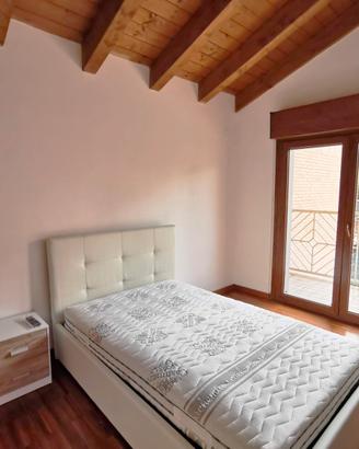 Stanza con balcone centro Bergamo