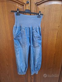 Pantaloni jeans corti da donna