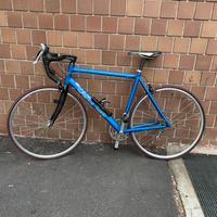 Bici da corsa 28" / Taglia L / Componenti Shimano