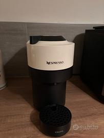 Macchinetta caffé Vertuo Pop + 8 scatole capsule