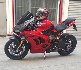 panigale v4s 2023
