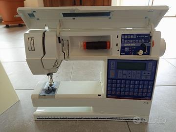 Husqvarna Viking Lily 555