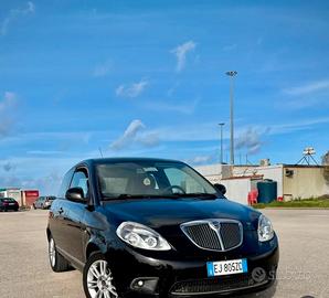 Lancia Ypsilon neopatentati 